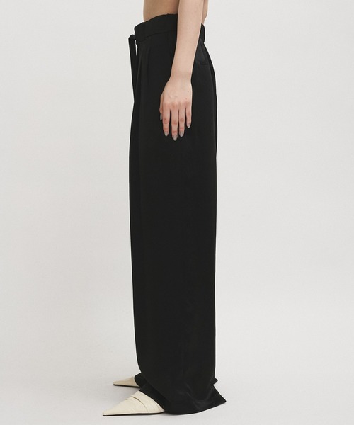 ADAM ET ROPE'(アダムエロペ)の「【EMOELLE】イージーサテンスラックス(スラックス・レディース・ブラック/キナリ・36/38)」の8枚目の写真