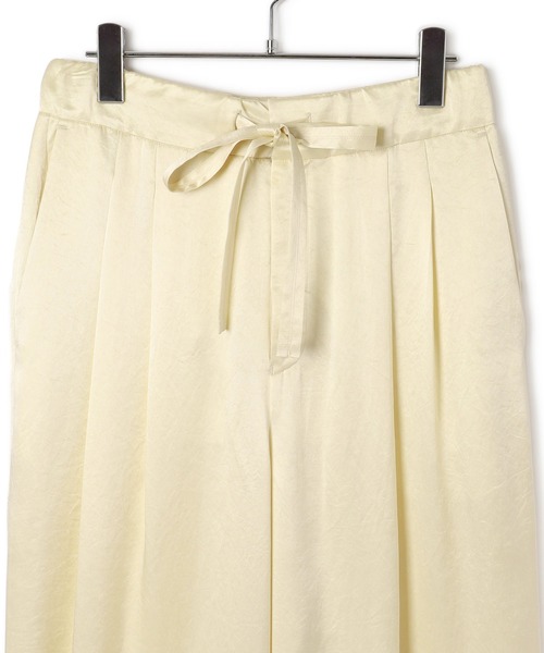 ADAM ET ROPE'(アダムエロペ)の「【EMOELLE】イージーサテンスラックス(スラックス・レディース・ブラック/キナリ・36/38)」の12枚目の写真