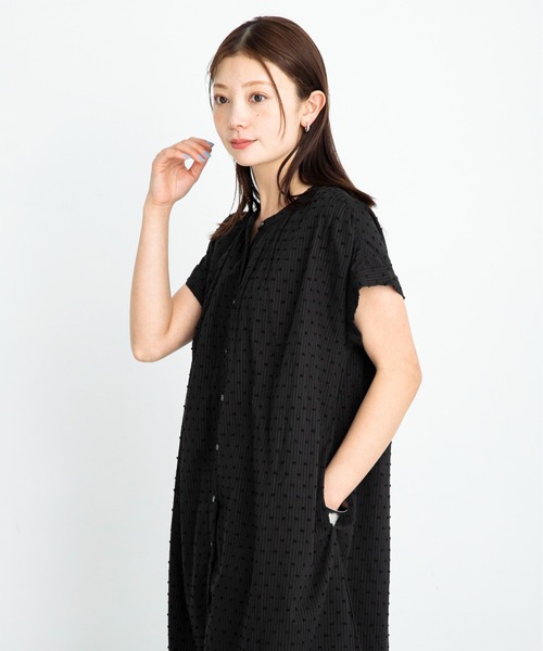 URBAN RESEARCH Sonny Label（アーバンリサーチサニーレーベル）の「コットンストライプドビーギャザーワンピース（ワンピース・レディース・ブラック/グリーン系その他/チャコールグレー・FREE）」の5枚目の写真