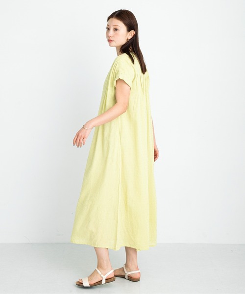 URBAN RESEARCH Sonny Label（アーバンリサーチサニーレーベル）の「コットンストライプドビーギャザーワンピース（ワンピース・レディース・ブラック/グリーン系その他/チャコールグレー・FREE）」の18枚目の写真