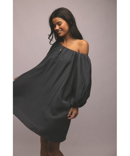 ALEXIA STAM（アリシアスタン）の「Embroidery Gather Dress/刺繍ギャザーワンピ（ワンピース・レディース・チャコールグレー/カーキ・FREE）」の4枚目の写真