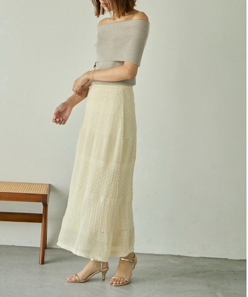 M.deux（エムドゥ）の「ワイドオフショルサマーニット（ニット/セーター・レディース・ブラック/グレイッシュベージュ/オフホワイト/その他1・MEDIUM）」の19枚目の写真