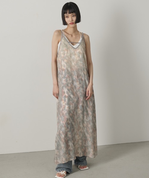 AIC.（エーアイシー）の「ラメプリントムラ染めロングワンピース（ワンピース・レディース・キナリ/ブルー・FREE）」の6枚目の写真