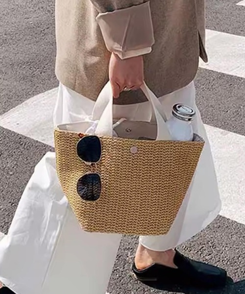 VIBGYOR(ヴィブジョー)の「FReePLACe/合成皮革 かご トートバッグ X12491(トートバッグ・レディース・ブラック/ホワイト・FREE)」の2枚目の写真