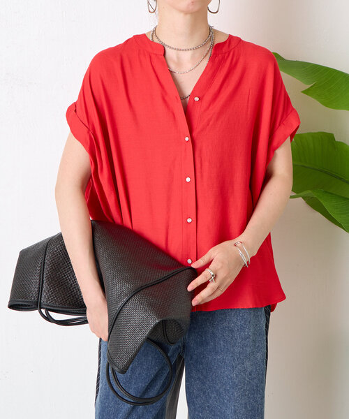 Jena espace merveilleux(ジェナ エスパスメルヴェイユ)の「【美ラクシャツ】リネンライク袖タックシャツ(シャツ/ブラウス・レディース・レッド/ネイビー/オフホワイト・FREE)」の1枚目の写真