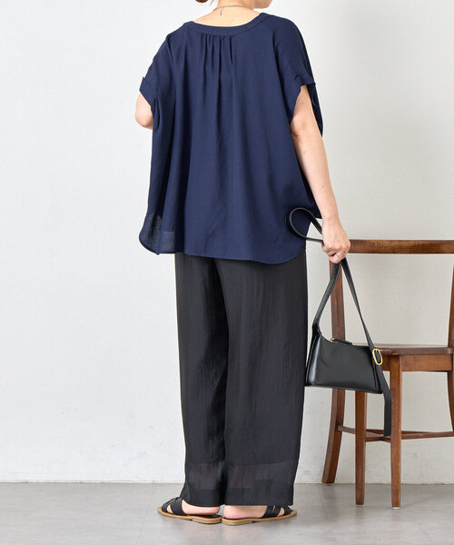 Jena espace merveilleux(ジェナ エスパスメルヴェイユ)の「【美ラクシャツ】リネンライク袖タックシャツ(シャツ/ブラウス・レディース・レッド/ネイビー/オフホワイト・FREE)」の14枚目の写真