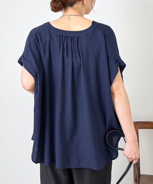 Jena espace merveilleux(ジェナ エスパスメルヴェイユ)の「【美ラクシャツ】リネンライク袖タックシャツ(シャツ/ブラウス・レディース・レッド/ネイビー/オフホワイト・FREE)」の19枚目の写真