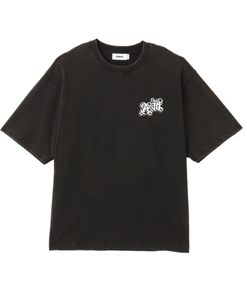 atmos(アトモス)の「atmos New Old English Logo T-Shirt / アトモス ニュー オールド イングリッシュ ロゴ Tシャツ(Tシャツ/カットソー・メンズ・レッド/ホワイト/ブラック・M/XXL/XL/L/S)」の6枚目の写真