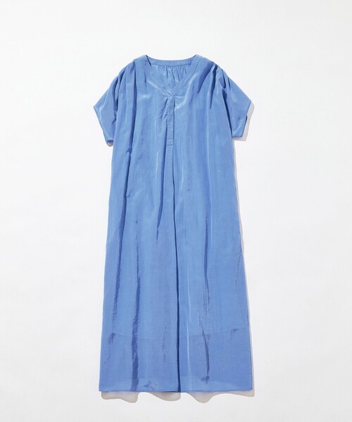 23区 L（ニジュウサンクオオキイサイズ）の「【Lサイズ限定/接触冷感/速乾性/洗える】エアリーブライトローン Vネックワンピース（ワンピース・レディース・カーキ系/ネイビー系/ブルー系・44/46/48/50）」の14枚目の写真