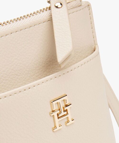 TOMMY HILFIGER(トミーヒルフィガー)の「ストラップ付きフォーンウォレット(財布・レディース・ブルー/ベージュ・FREE)」の4枚目の写真