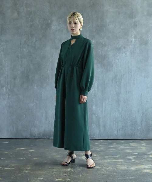 クラビクル袖ボリュームワンピース