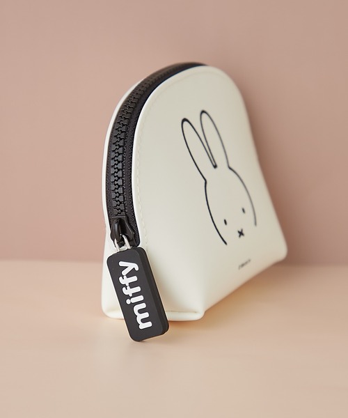 Actually（アクチュアリー）の「NUU-Oval ディック・ブルーナ オーバルポーチ（ポーチ・レディース・ホワイト/ブラウン/ブラック・フリー）」の5枚目の写真