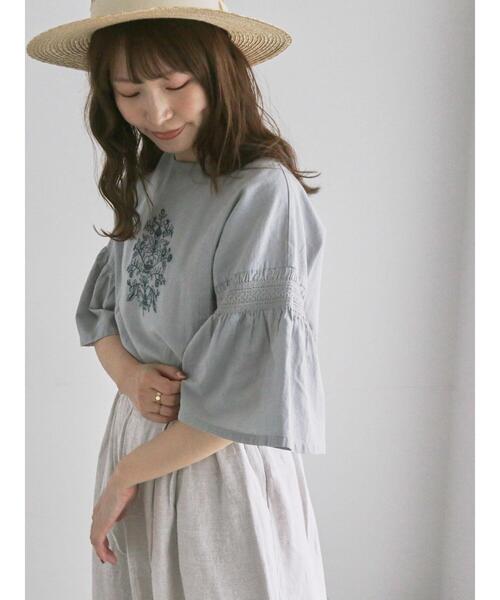 TSUHARU by Samansa Mos2(ツハルバイサマンサモスモス)の「綿麻モチーフ刺繍ブラウス(シャツ/ブラウス・レディース・ネイビー/サックスブルー・F)」の5枚目の写真