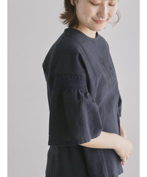 TSUHARU by Samansa Mos2(ツハルバイサマンサモスモス)の「綿麻モチーフ刺繍ブラウス(シャツ/ブラウス・レディース・ネイビー/サックスブルー・F)」の14枚目の写真