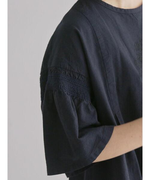 TSUHARU by Samansa Mos2(ツハルバイサマンサモスモス)の「綿麻モチーフ刺繍ブラウス(シャツ/ブラウス・レディース・ネイビー/サックスブルー・F)」の17枚目の写真