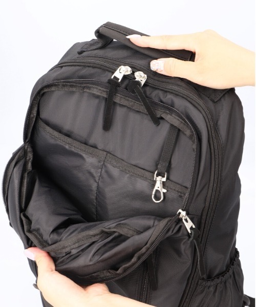 Rename（リネーム）の「Rename ナイロン ダブルジップバックパック（バックパック/リュック・レディース・ブラック×ブラック/ホワイト×ブラック・FREE）」の8枚目の写真