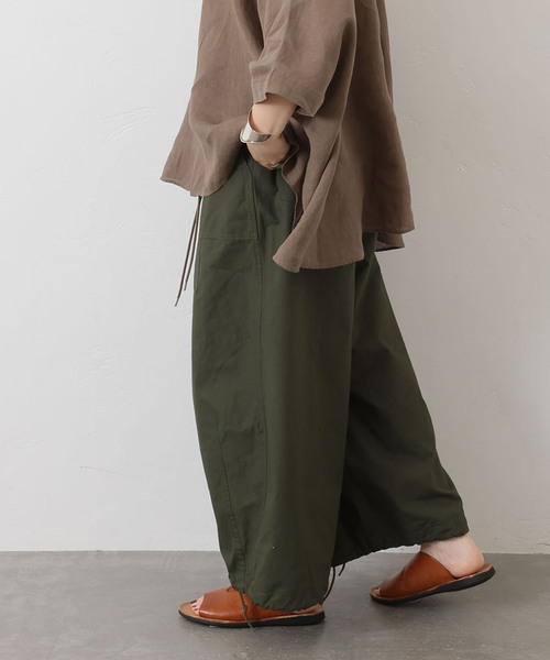 JOURNAL STANDARD LUXE（ジャーナルスタンダード　ラックス）の「リップストップ ベイカーパンツ（その他パンツ・レディース・カーキ/グレー・SMALL/MEDIUM）」の18枚目の写真