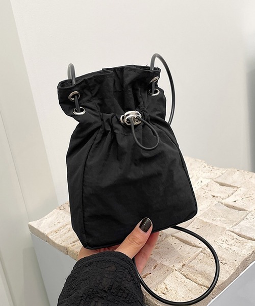 Mignonjour（ミニョンジュール）の「Mignonjour/ナイロンミニ巾着ショルダー M2765（ショルダーバッグ・レディース・ブラック/ホワイト/グリーン・FREE）」の4枚目の写真