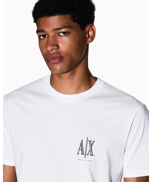 ARMANI EXCHANGE（アルマーニエクスチェンジ）の「【A|X アルマーニ エクスチェンジ】ICON ワンポイント半袖クルーネックTシャツ/REGULAR（Tシャツ/カットソー・メンズ・オフホワイト/ブラック・LARGE/MEDIUM/SMALL/X-LARGE/X-SMALL/XX-LARGE）」の3枚目の写真