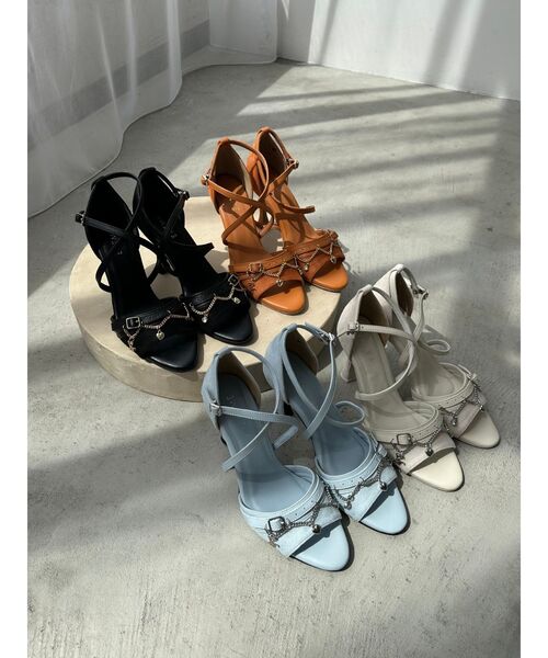 EATME(イートミー)の「チェーンベルトデザインサンダル(サンダル・レディース・ブルー/アイボリー/ブラック/オレンジ・S/M/L)」の22枚目の写真