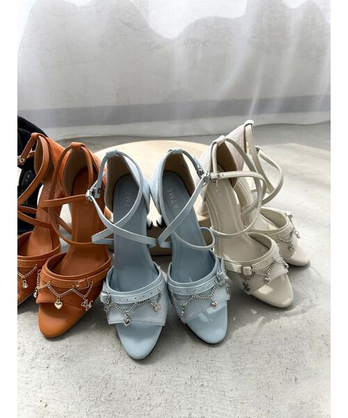 EATME(イートミー)の「チェーンベルトデザインサンダル(サンダル・レディース・ブルー/アイボリー/ブラック/オレンジ・S/M/L)」の21枚目の写真