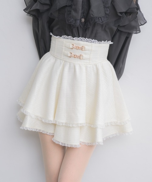 couture BY ROJITA(クチュールバイロジータ)の「チェーンバックルWフレアスカート(スカート・レディース・グリーン/ホワイト/ブラック/グレー/ホワイト系その他・FREE)」の3枚目の写真