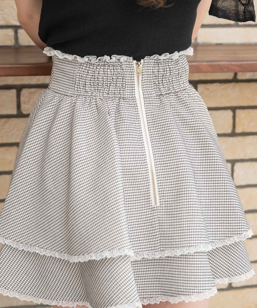 couture BY ROJITA(クチュールバイロジータ)の「チェーンバックルWフレアスカート(スカート・レディース・グリーン/ホワイト/ブラック/グレー/ホワイト系その他・FREE)」の15枚目の写真