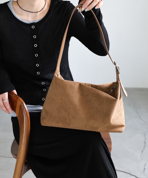 select MOCA（セレクトモカ）の「フェイクスエードワンショルダー