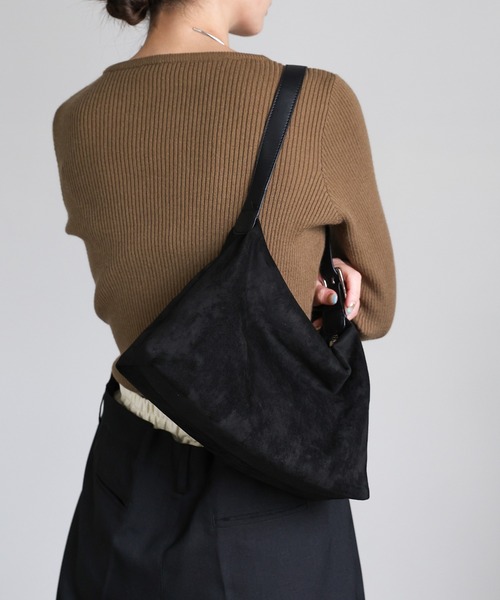 select MOCA(セレクトモカ)の「フェイクスエードワンショルダーバッグ(ショルダーバッグ・レディース・ブラウン/ブラック/グレー・FREE)」の18枚目の写真