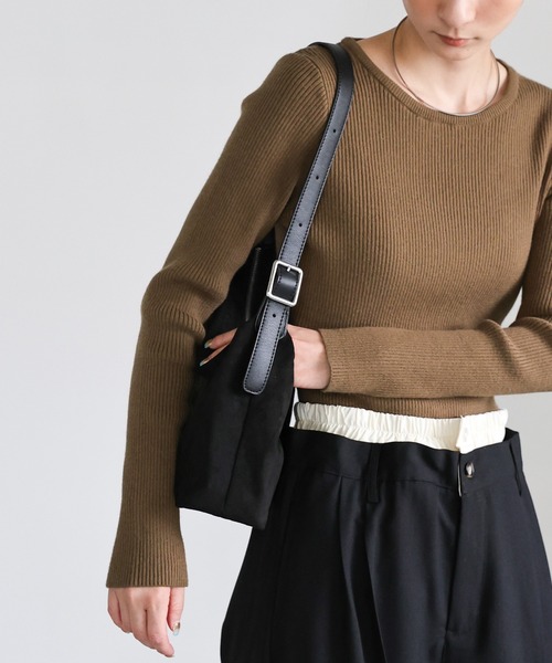 select MOCA(セレクトモカ)の「フェイクスエードワンショルダーバッグ(ショルダーバッグ・レディース・ブラウン/ブラック/グレー・FREE)」の9枚目の写真