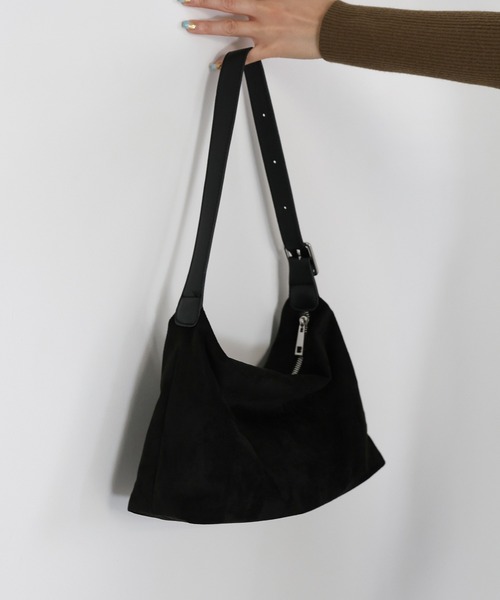 select MOCA(セレクトモカ)の「フェイクスエードワンショルダーバッグ(ショルダーバッグ・レディース・ブラウン/ブラック/グレー・FREE)」の10枚目の写真