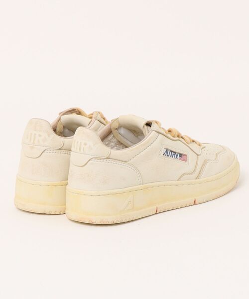 AUTRY（オートリー）の「AUTRY SUP VINT LOW WOM 5141-SAVLWGI（スニーカー・メンズ・ホワイト・24.5㎝/25㎝/24㎝）」の12枚目の写真