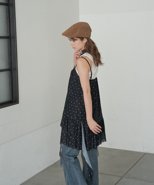 RAY CASSIN(レイカズン)の「タンクセットサイドフリルミニワンピース(ワンピース・レディース・グレー系その他3/ブラック系その他3/ブラウン系その他2/ブラック系その他2・FREE)」の14枚目の写真