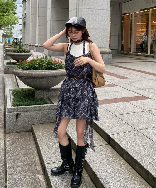 RAY CASSIN(レイカズン)の「タンクセットサイドフリルミニワンピース(ワンピース・レディース・グレー系その他3/ブラック系その他3/ブラウン系その他2/ブラック系その他2・FREE)」の8枚目の写真