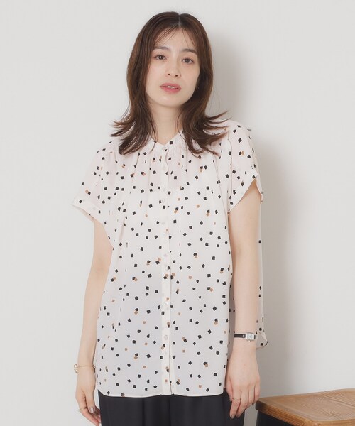 ITS'DEMO（イッツデモ）の「【手洗い可】キカドットブラウス（シャツ/ブラウス・レディース・サックスブルー系/ホワイト系3/ネイビー系/ピンク系その他・00）」の2枚目の写真