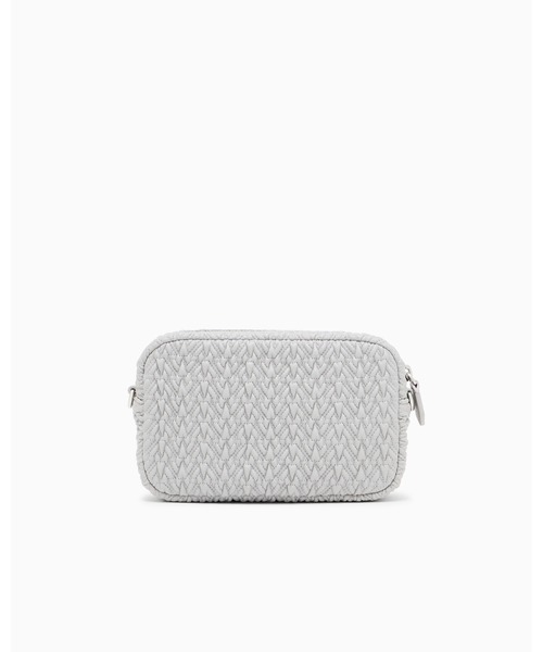 EMPORIO ARMANI（エンポリオアルマーニ）の「【エンポリオ アルマーニ】カメラケース エンボス仕上げ チェーンショルダーストラップ（ショルダーバッグ・レディース・ライトグレー/ブラック・FREE）」の5枚目の写真