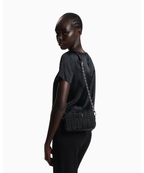 EMPORIO ARMANI（エンポリオアルマーニ）の「【エンポリオ アルマーニ】カメラケース エンボス仕上げ チェーンショルダーストラップ（ショルダーバッグ・レディース・ライトグレー/ブラック・FREE）」の13枚目の写真