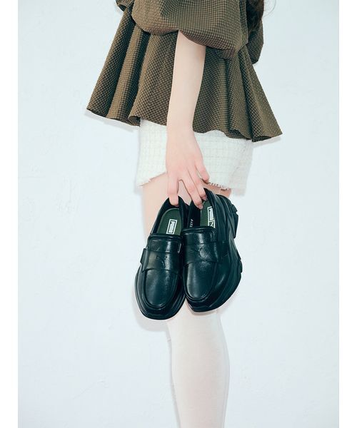 【LILY BROWN×PUMA】ローファー 22.5 【新品未使用品】 LILY BROWN×PUMA】PUMAの人気モデル「LOAFYR」からLILY BROWN