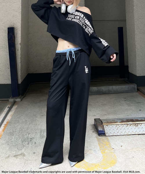 BACK TO THE FIELD(バック トゥー ザ フィールド)の「【MLB】プリントロゴオフショルダーセットアップ(セットアップ・レディース・ブラウン/ブラック/グレー・FREE)」の21枚目の写真