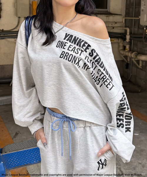 BACK TO THE FIELD(バック トゥー ザ フィールド)の「【MLB】プリントロゴオフショルダーセットアップ(セットアップ・レディース・ブラウン/ブラック/グレー・FREE)」の6枚目の写真