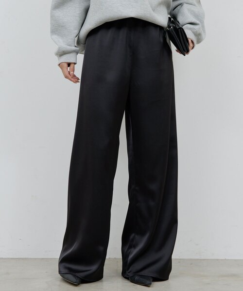 GALLARDAGALANTE（ガリャルダガランテ）の「サテンジョガーパンツ
