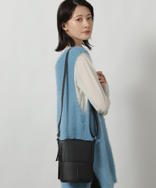 LAKOLE（ラコレ）の「フリンジバケツミニショルダーバッグ / 574760（ショルダーバッグ・レディース・ブラウン/オフホワイト/ブラック・FREE）」の3枚目の写真