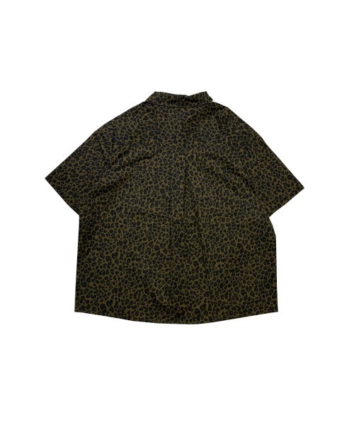 BIG MIKE（ビッグマイク）の「BIG MIKE ビックマイク レオパード柄 ルーズフィット 半袖ワークシャツ 総柄 セットアップ対応 ユニセックス //// 102525548（シャツ/ブラウス・メンズ・アイボリー/カーキ・MEDIUM/LARGE）」の14枚目の写真