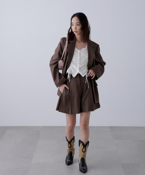 FREE'S MART(フリーズマート)の「◆〈セットアップ対応〉オーバーサイズシングルジャケット(テーラードジャケット・レディース・ベージュ/ブラウン・SMALL/MEDIUM)」の11枚目の写真