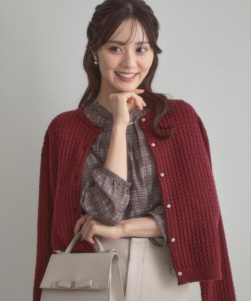 couture brooch（クチュールブローチ）の「【大人可愛い・きれいめ・通勤】ケーブルカーディガン（カーディガン/ボレロ・レディース・ブラック/ボルドー/グレー/グリーン系・36/40/42/38）」の18枚目の写真