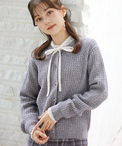 couture brooch（クチュールブローチ）の「【大人可愛い・きれいめ・通勤】ケーブルカーディガン（カーディガン/ボレロ・レディース・ブラック/ボルドー/グレー/グリーン系・36/40/42/38）」の16枚目の写真