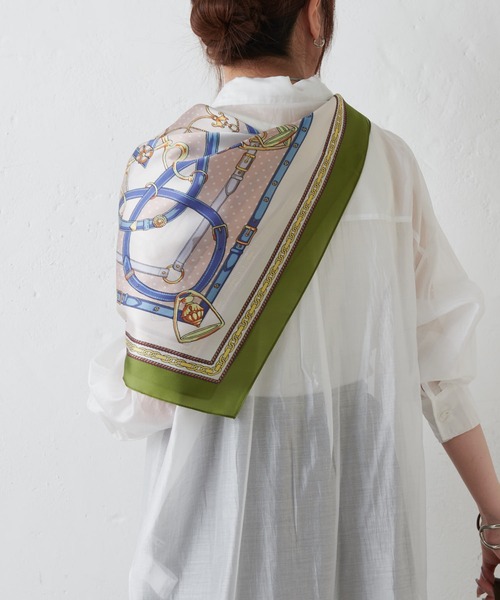 COLONY 2139(コロニートゥーワンスリーナイン)の「スカーフベルト柄 70×70(バンダナ/スカーフ・レディース・オレンジ/オリーブ・FREE)」の14枚目の写真