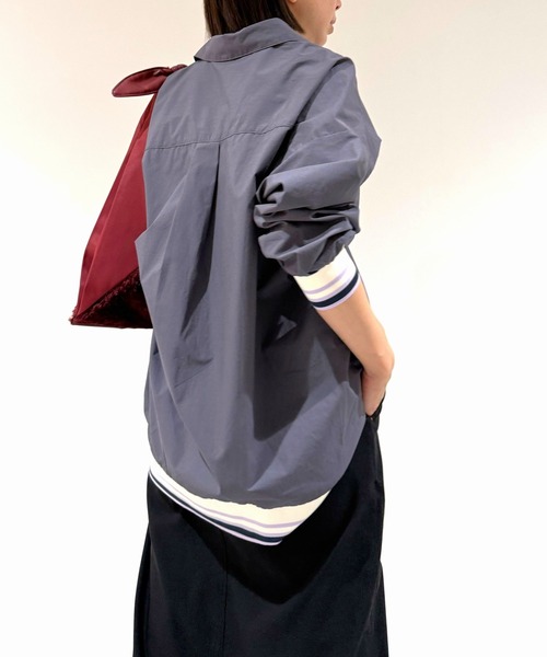 Q(キュー)の「リブドッキングシャツ(シャツ/ブラウス・レディース・チャコールグレー/カーキ・MEDIUM)」の1枚目の写真