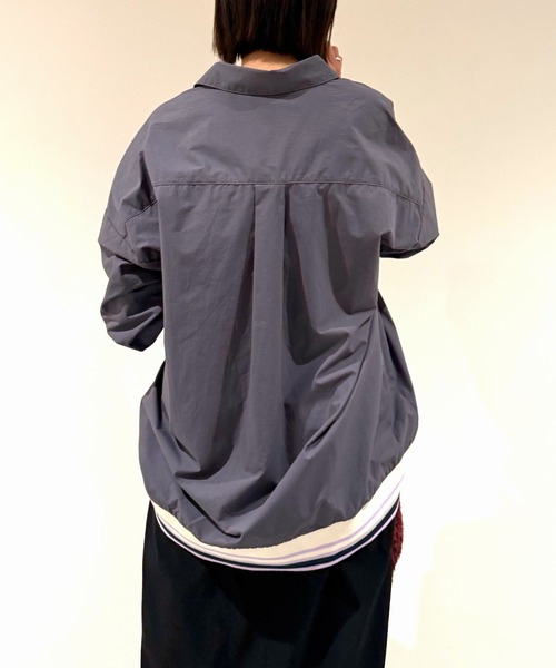 Q(キュー)の「リブドッキングシャツ(シャツ/ブラウス・レディース・チャコールグレー/カーキ・MEDIUM)」の3枚目の写真