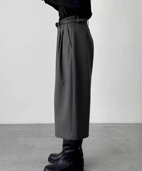 CANAL JEAN（キャナルジーン）の「diggity　ベルト付きバミューダパンツ（その他パンツ・レディース・ブラック/グレー・SMALL/MEDIUM）」の10枚目の写真